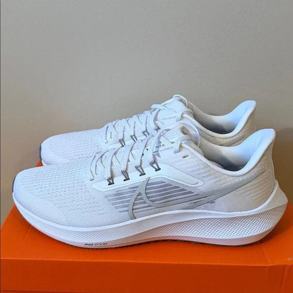 Nike Air Zoom Pegasus 39 White Particle Grey DH4071-100 Men’s Size 9.5